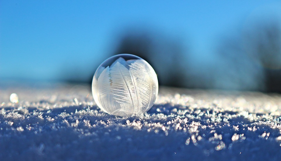 soap-bubble-1958841_960_720-1.jpg