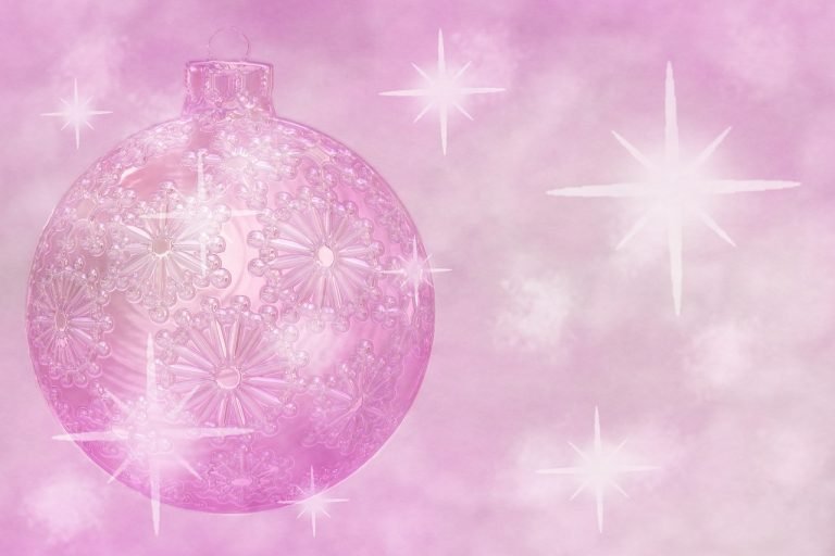 albero-di-natale-rosa-768x512-1.jpg